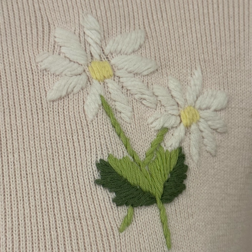 VINTAGE Crystal Kobe Pink Floral Embroidered Cardigan Sweater Buttons Women’s L - Picture 2 of 13